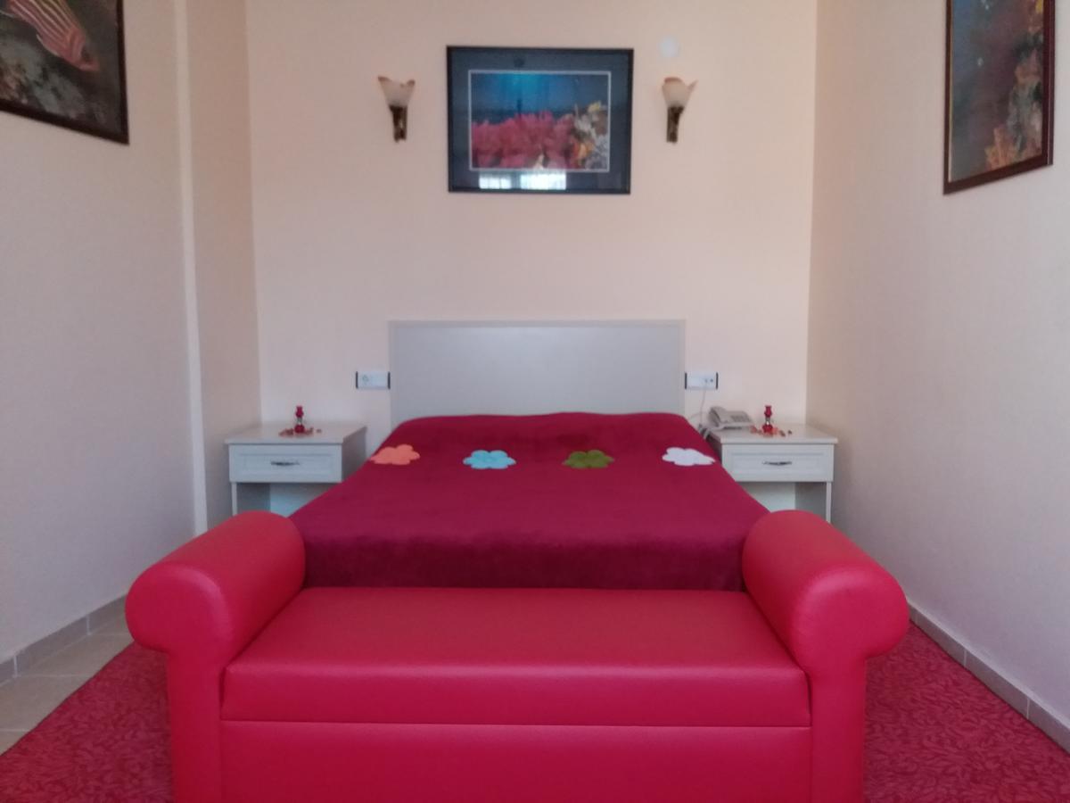 Sualti Hotel Ayvalı Quarto foto
